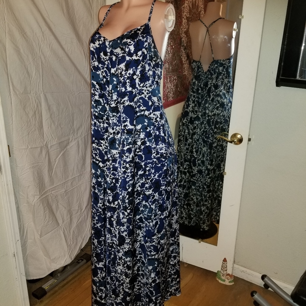 Vera Wang Silky Spaghetti strap maxi dress Xl